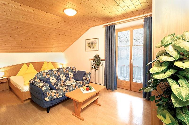 Finkenhof: Ferienwohungen - Urlaub Auf Dem Bauernhof Apartment Termeno Ngoại thất bức ảnh